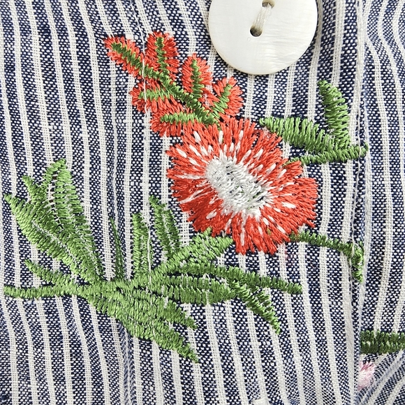 JOHN•MARK Blue & White Striped Linen Floral Embroidered Tunic Size S - Picture 4 of 16
